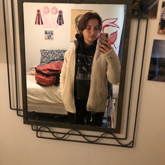 Fluffy teddy bear jacket size medium - Picture 2 of 3